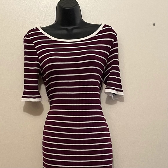 Forever 21 - Picture 4 of 6